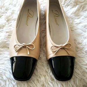 Delman beige/black Leather Cap Toe Ballet Flats Size 9